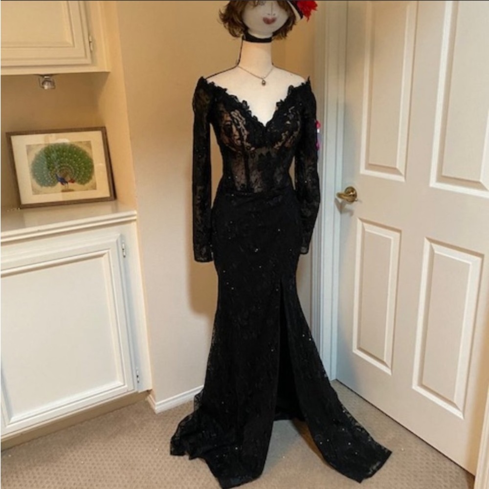 Beautiful formal long black gown with train new with tags,